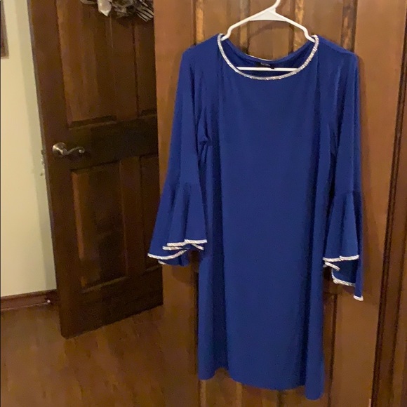 Blue MSK pipped bell sleeve shift dress. - Picture 1 of 5